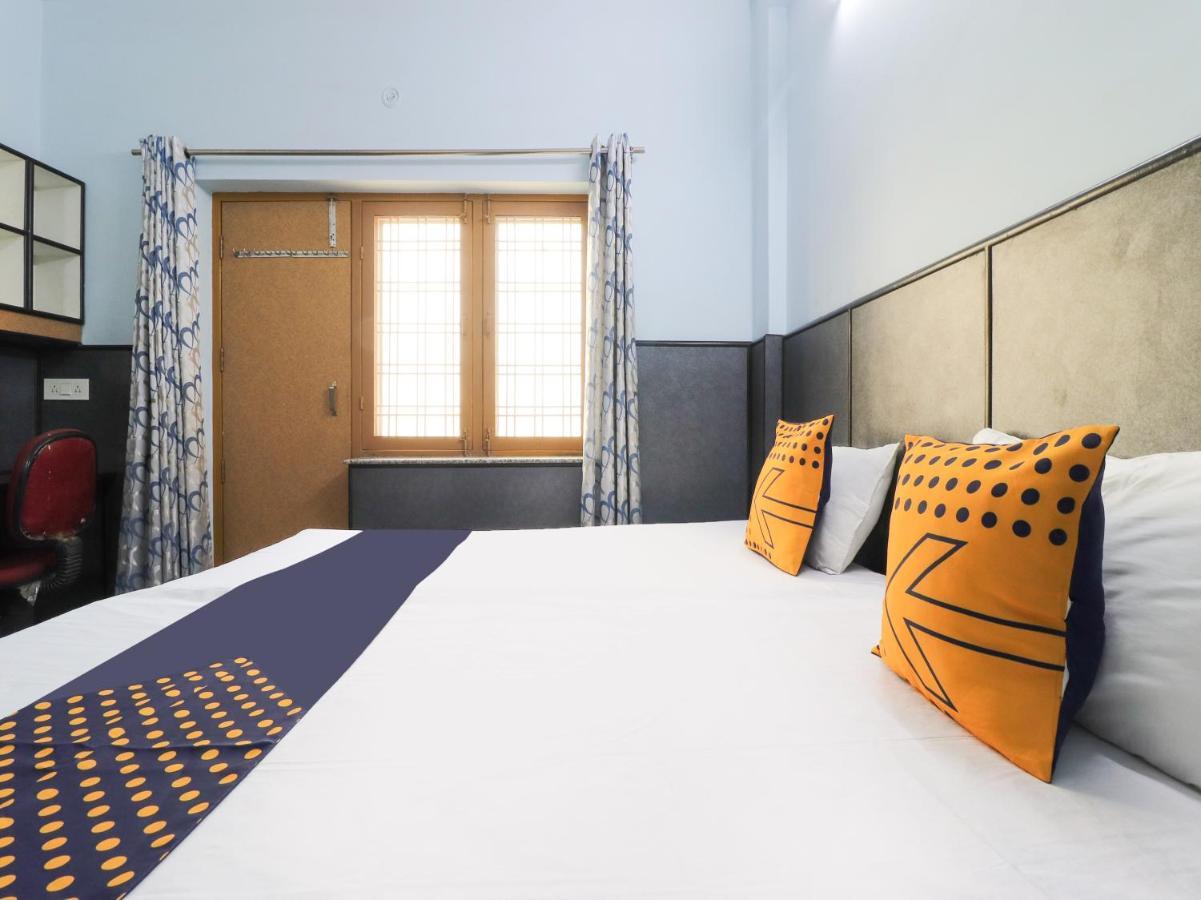 Spot On 82236 Aryan Home Stay Jhājra Zewnętrze zdjęcie
