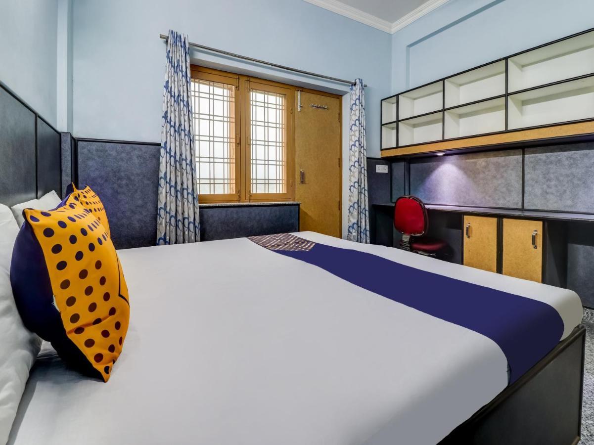 Spot On 82236 Aryan Home Stay Jhājra Zewnętrze zdjęcie
